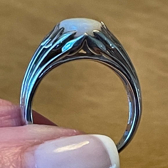 STS 925 Sterling Silver Ring - Picture 2 of 13